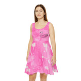 Pink woman dress with Swan.